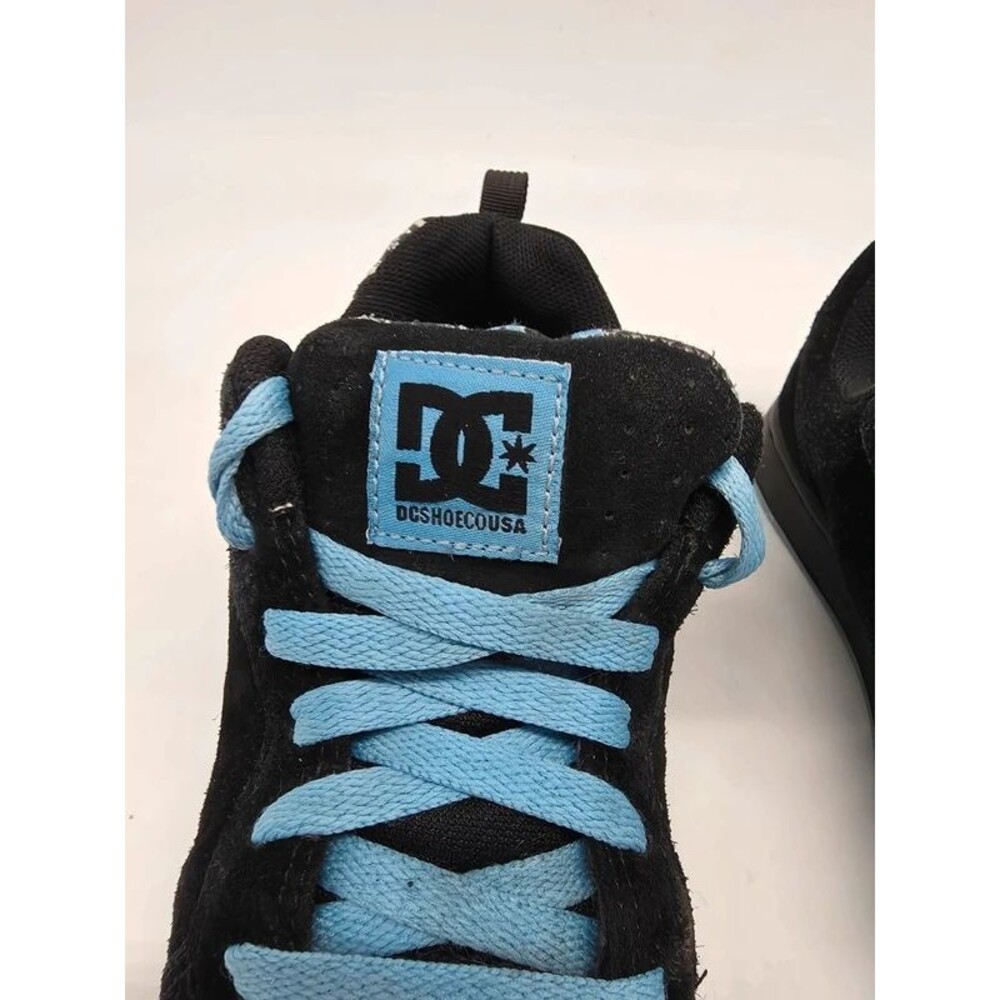 DC Shoes Court Graffik SE Womens 7.5 Black Suede Blue Hearts Y2K Chunky Skate 07 - Picture 3 of 8